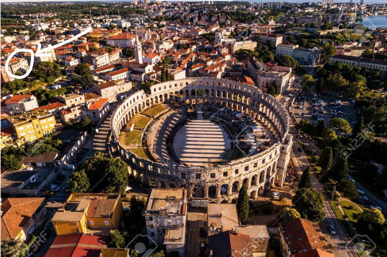 Pula Center Arena Belvedere Apartments And Rooms Eksteriør bilde